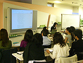 写真や絵で、物語の内容をイメージしやすくしてくださいます